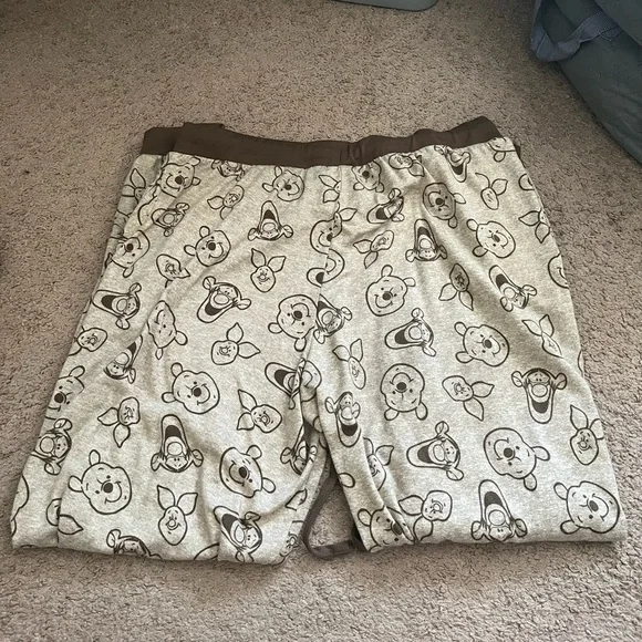 Disney Winnie The Pooh Pajama Set - Picture 8 of 12